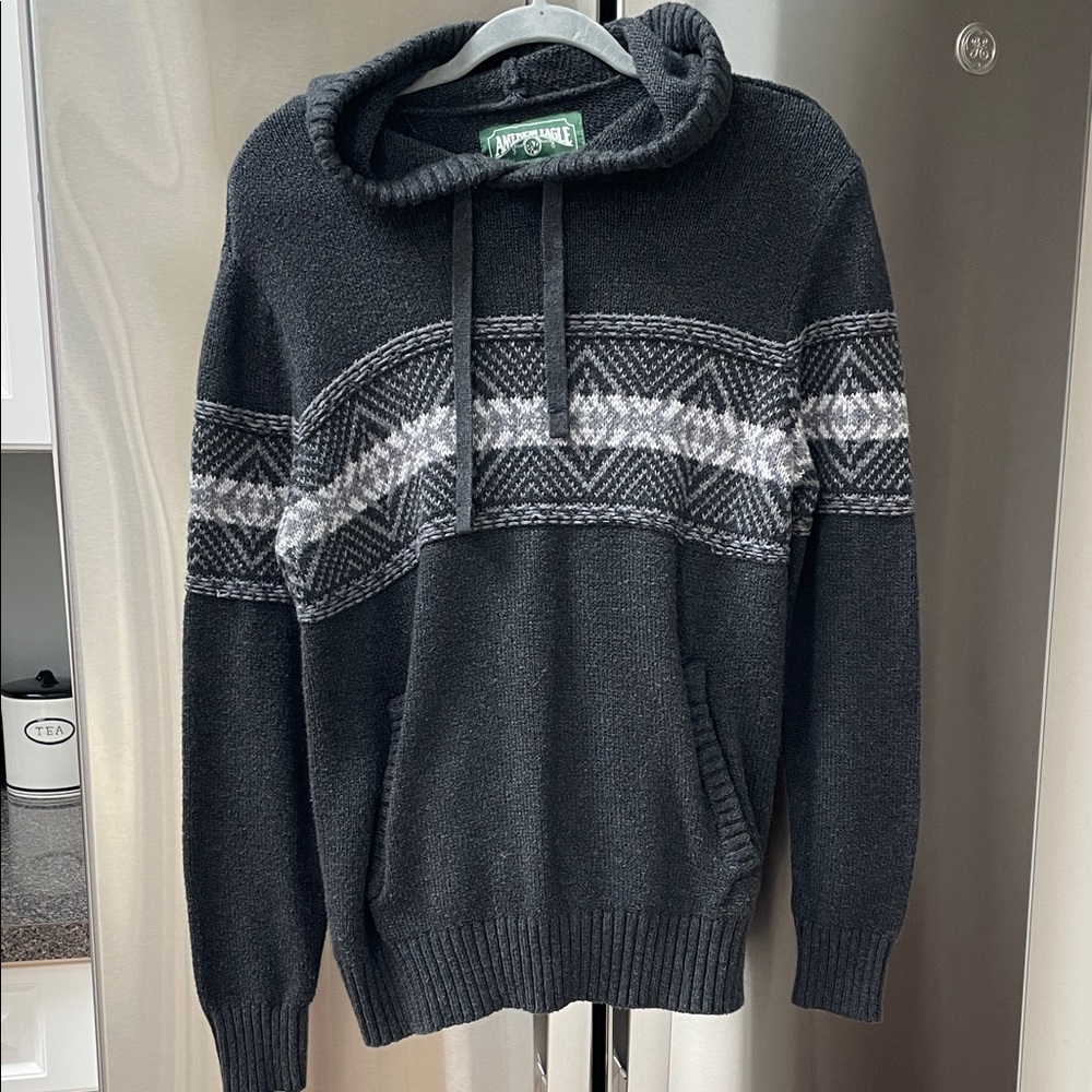 American Eagle Outfitters Men's Charcoal and Light Gray Crewneck Sweater